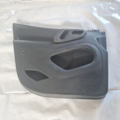 Priekšējo kreiso durvju apdare priekš CITROEN BERLINGO 2014