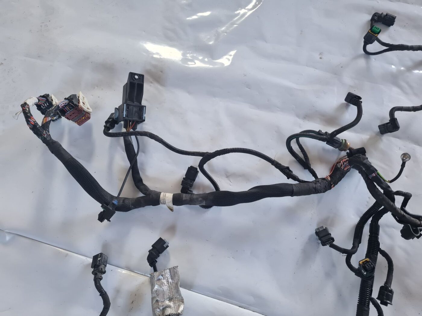 Dzinēja vadi priekš CITROEN BERLINGO 2014