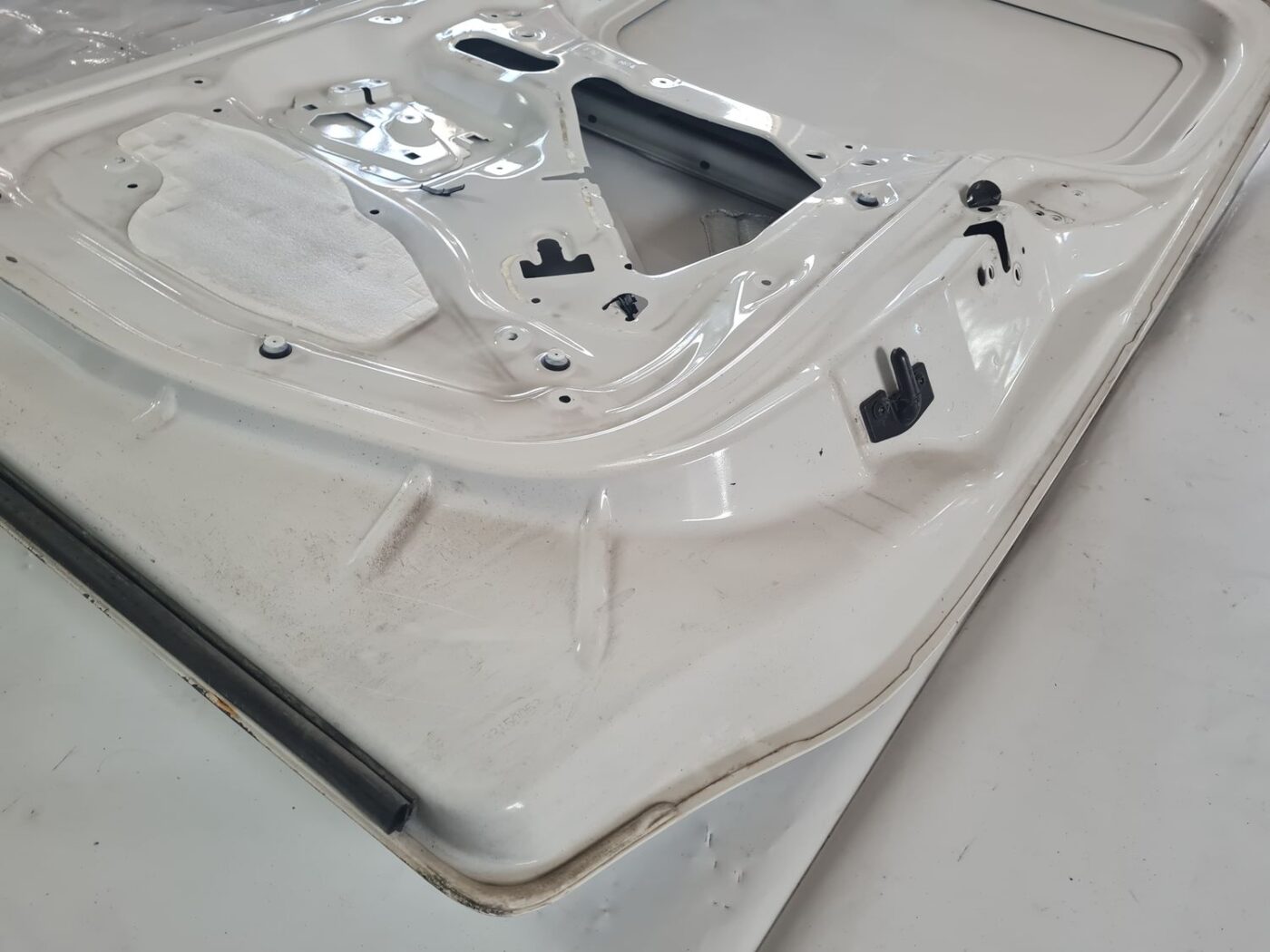 Sānu bīdāmās durvis priekš CITROEN BERLINGO 2014 5 Sānu bīdāmās durvis priekš CITROEN BERLINGO 2014