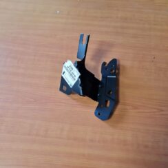 Priekšējā spārna un bufera stiprinājums priekš Peugeot 2008 2013-2016