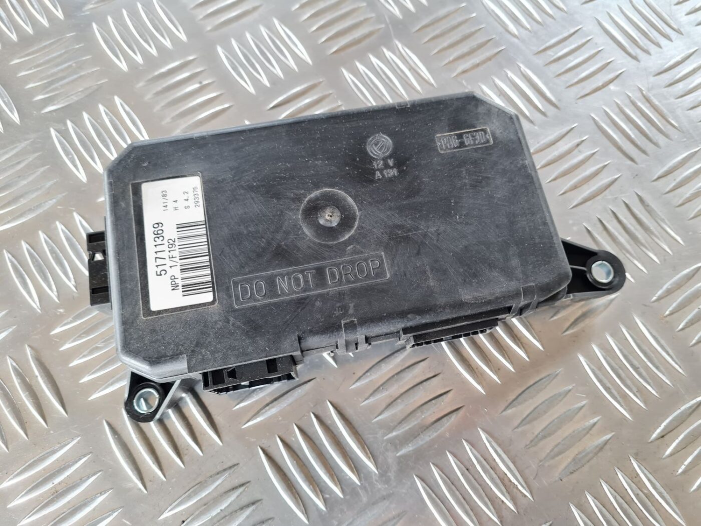 Durvju vadības bloks priekš FIAT STILO 2003