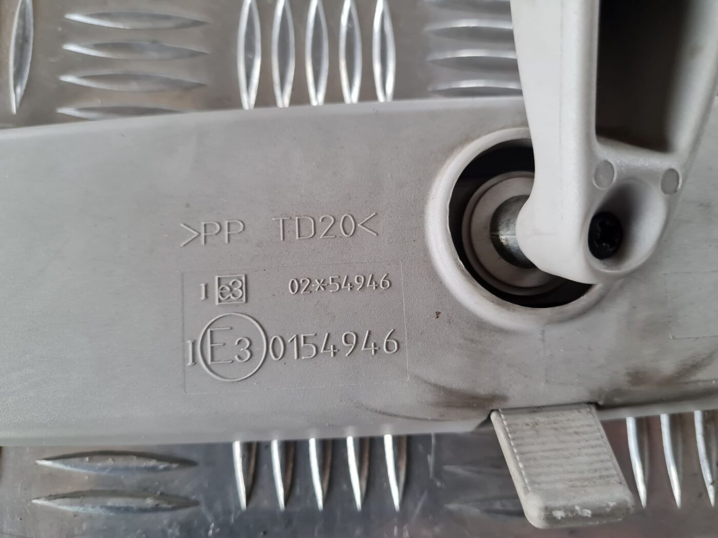 Salona atpakaļskata spogulis priekš FIAT STILO 2003 5 Salona atpakaļskata spogulis priekš FIAT STILO 2003