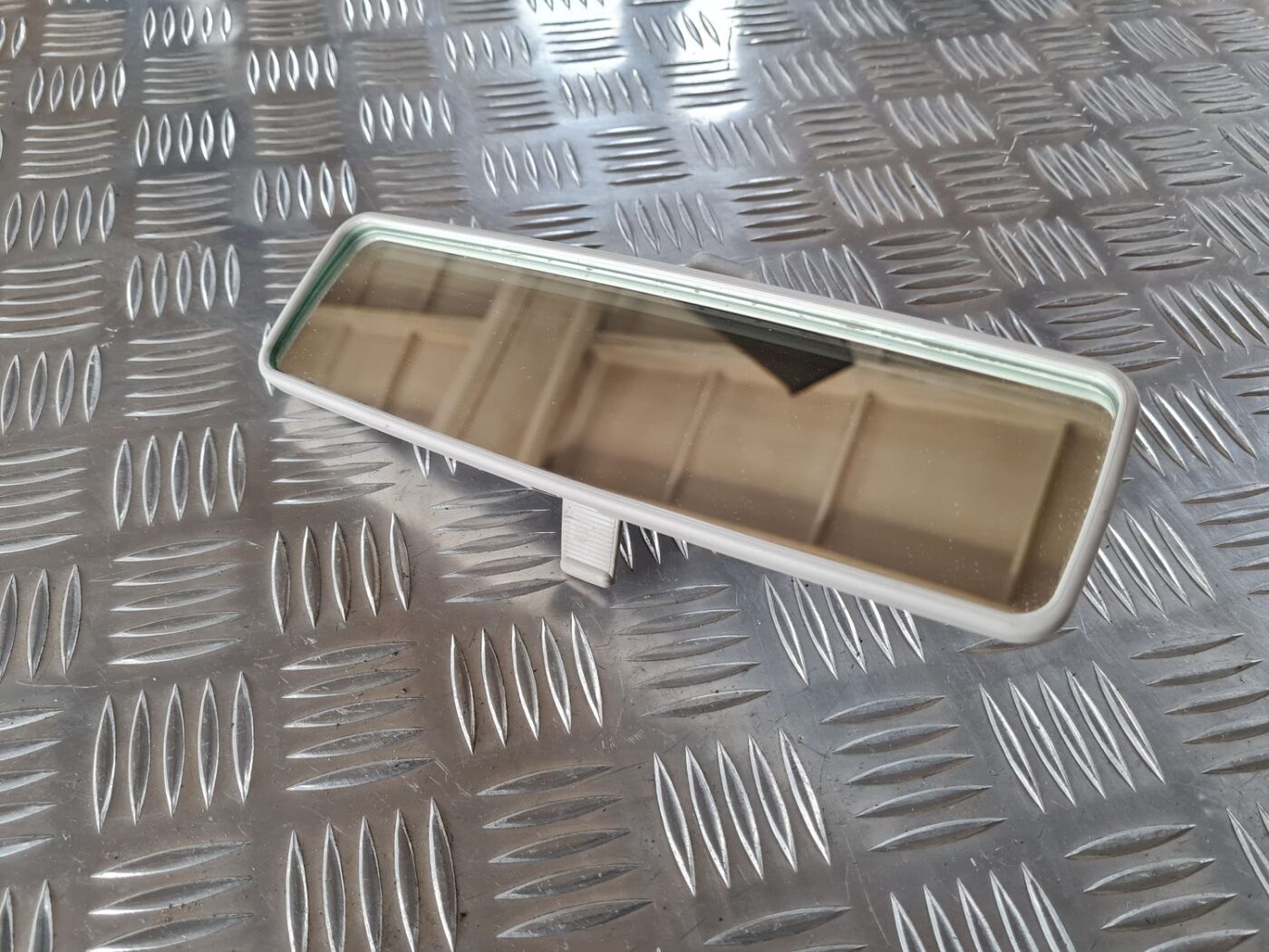 Salona atpakaļskata spogulis priekš FIAT STILO 2003 3 Salona atpakaļskata spogulis priekš FIAT STILO 2003