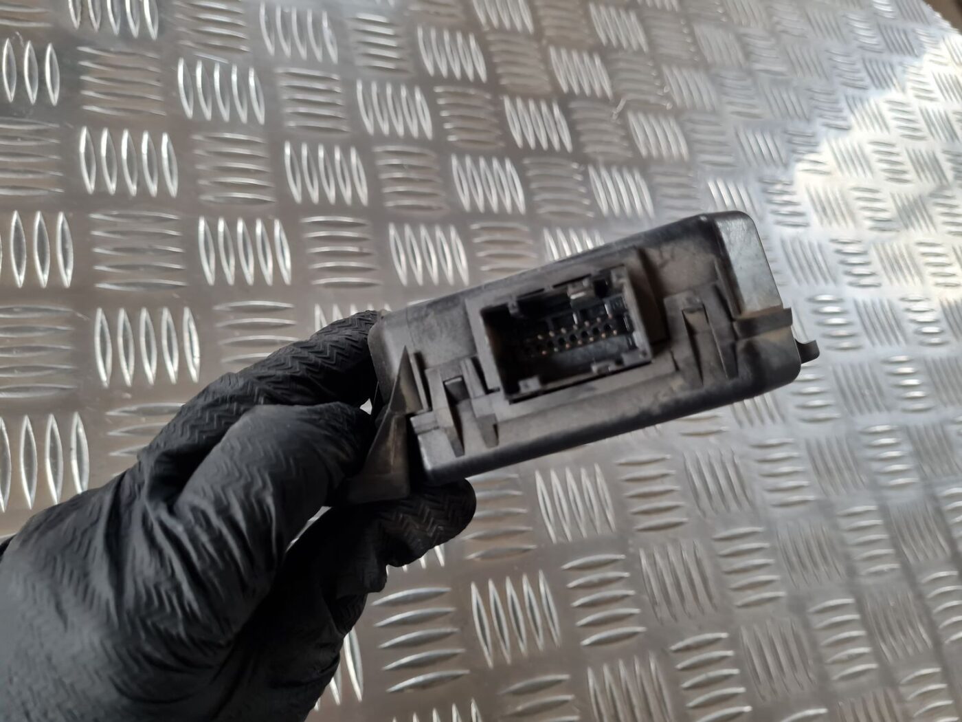 Durvju vadības bloks priekš FIAT STILO 2003 4 Durvju vadības bloks priekš FIAT STILO 2003