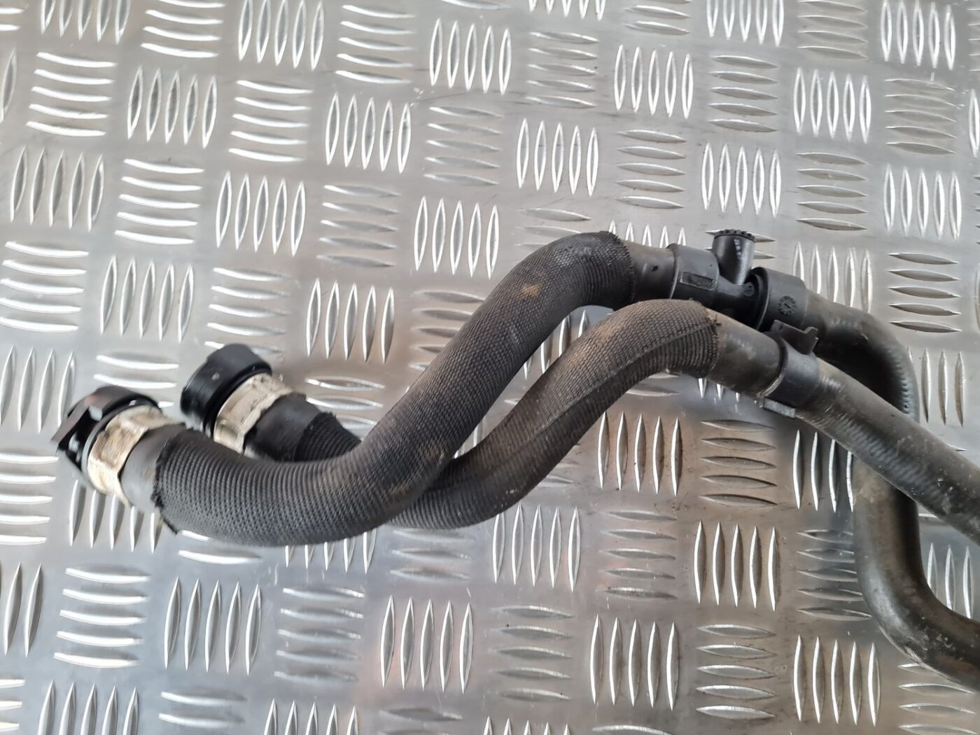 Termostata korpuss priekš FIAT STILO 2003 10 Termostata korpuss priekš FIAT STILO 2003