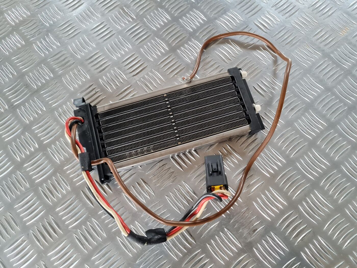 Papildus autonoma elektriskais sildītājs priekš FIAT STILO 2003