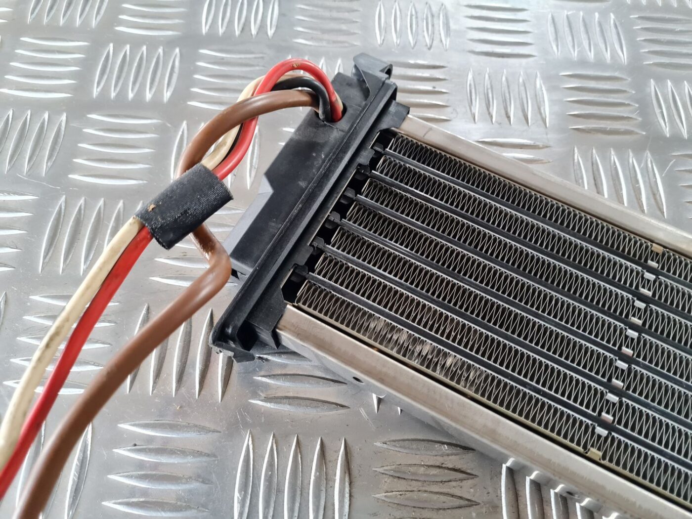 Papildus autonoma elektriskais sildītājs priekš FIAT STILO 2003