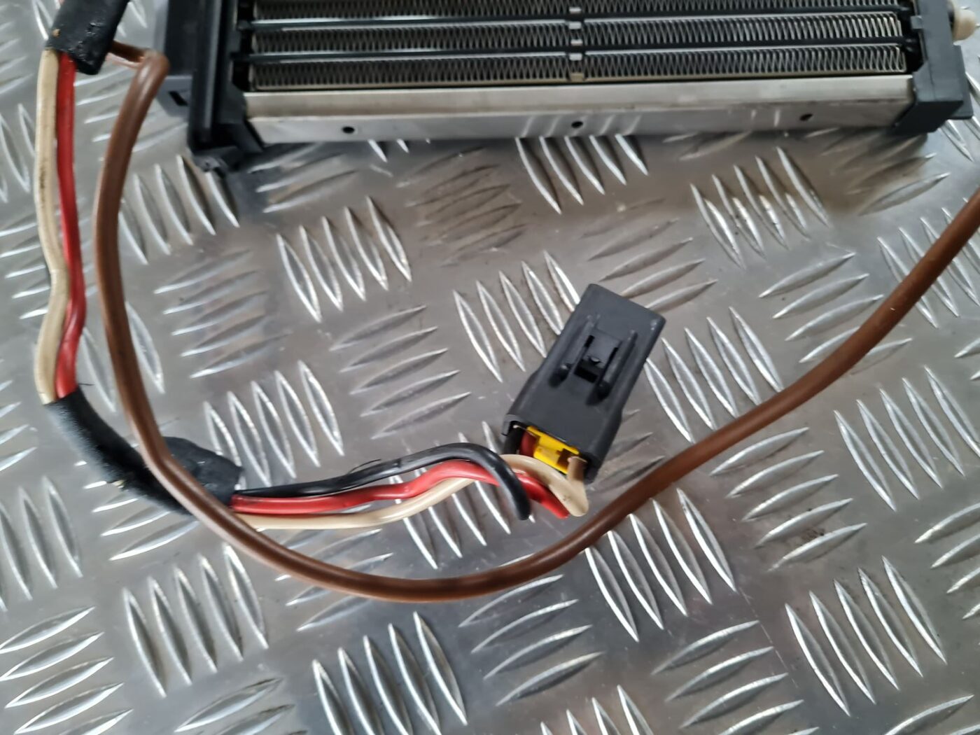 Papildus autonoma elektriskais sildītājs priekš FIAT STILO 2003