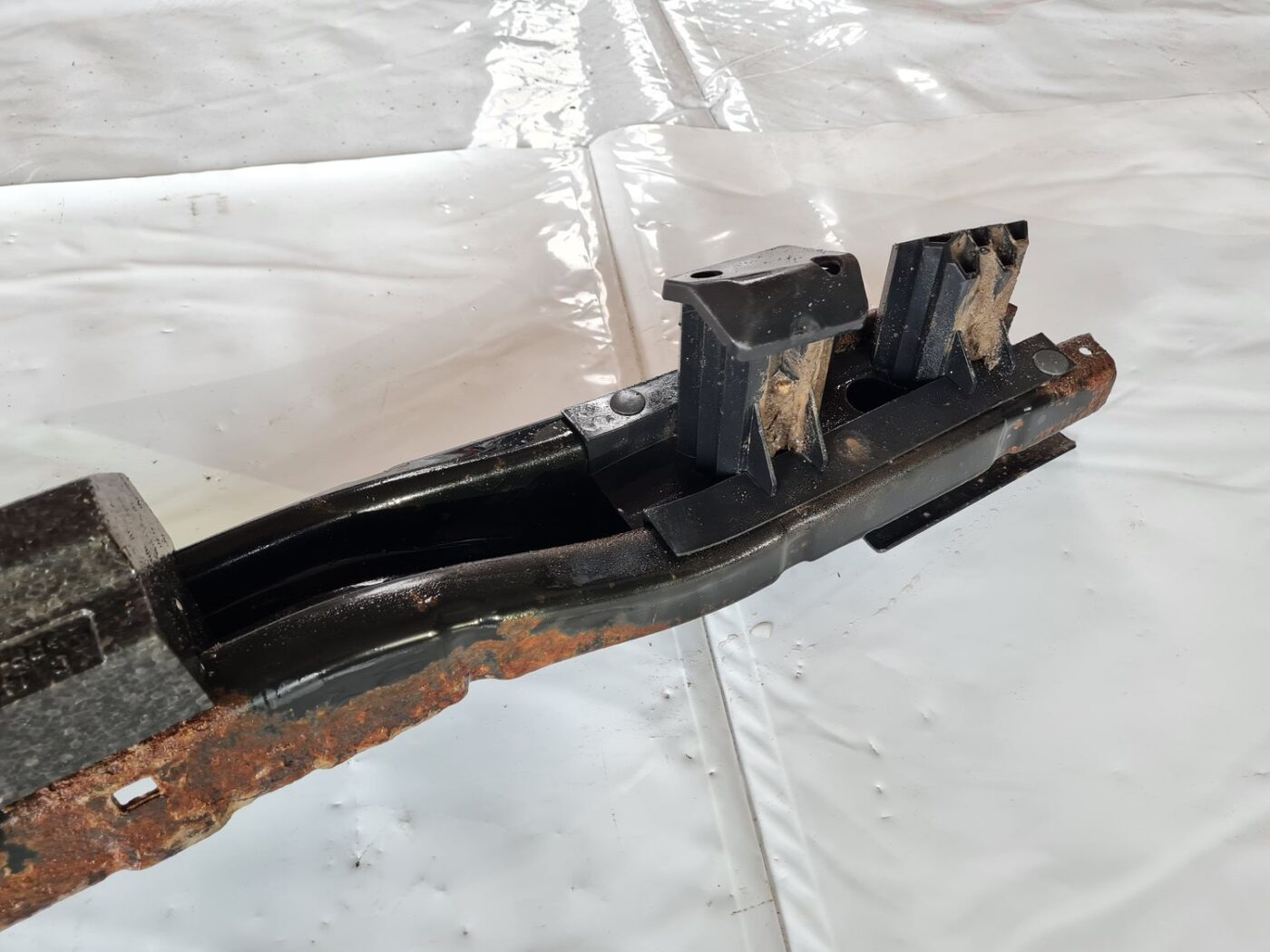 Aizmugurējā bufera pastiprinātājs priekš FIAT STILO 2003