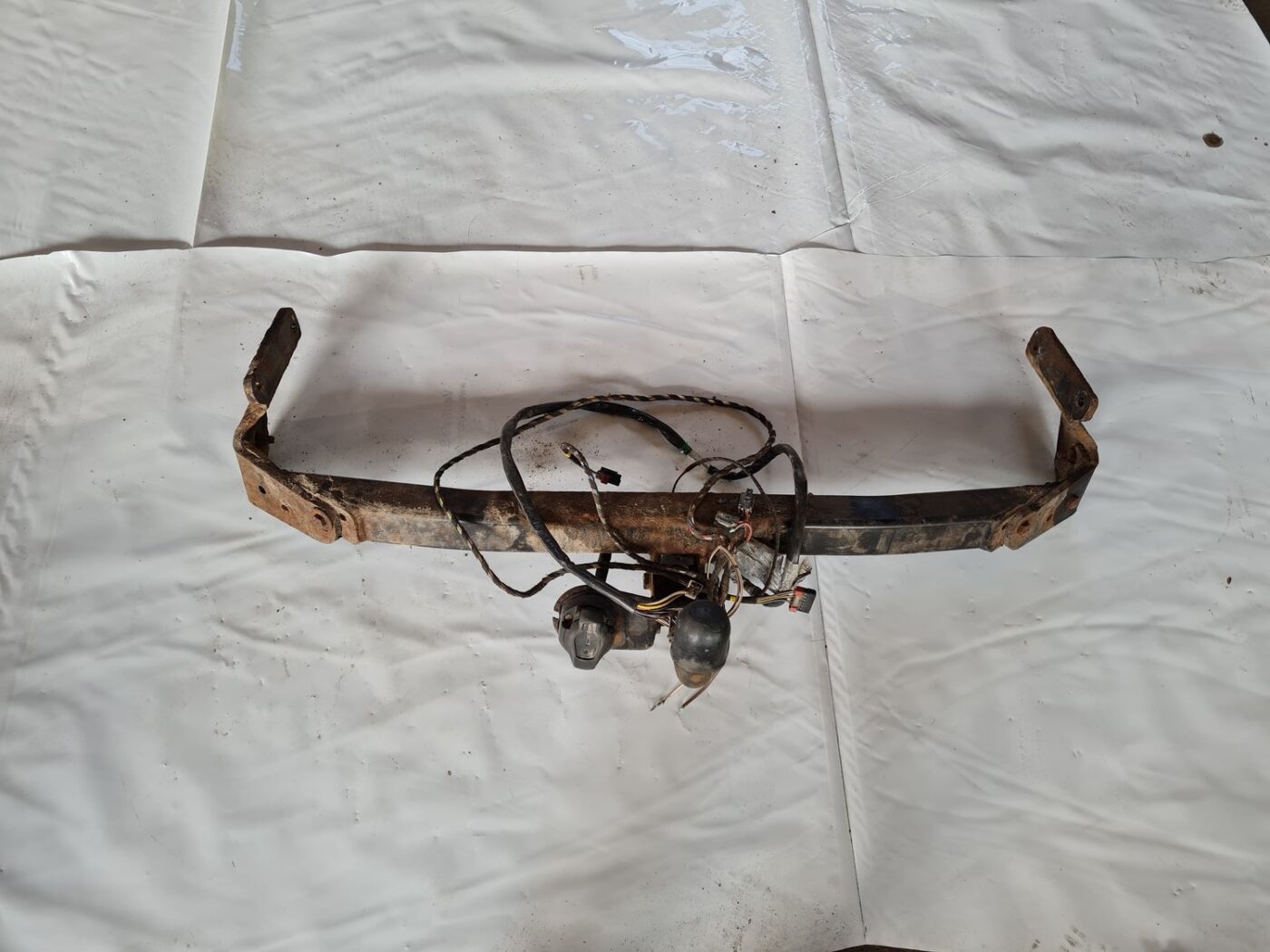 Sakabes ierīce (farkops) priekš FIAT STILO 2003