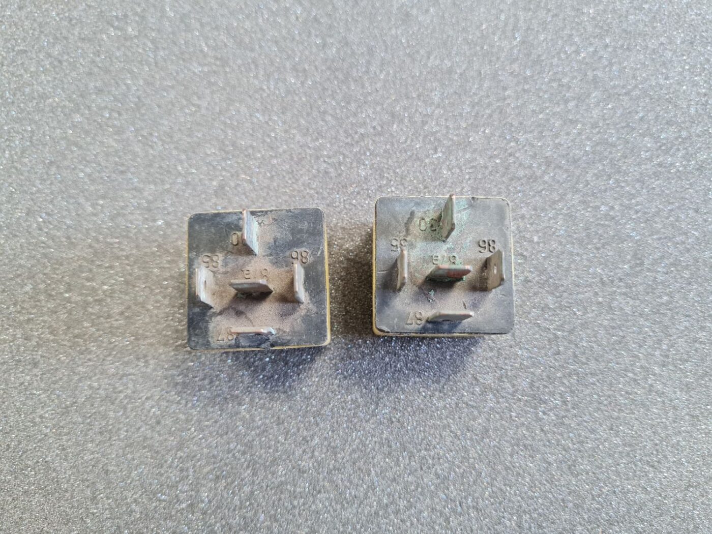 Drošinātāju releja priekš RENAULT 4 Drošinātāju releja priekš RENAULT