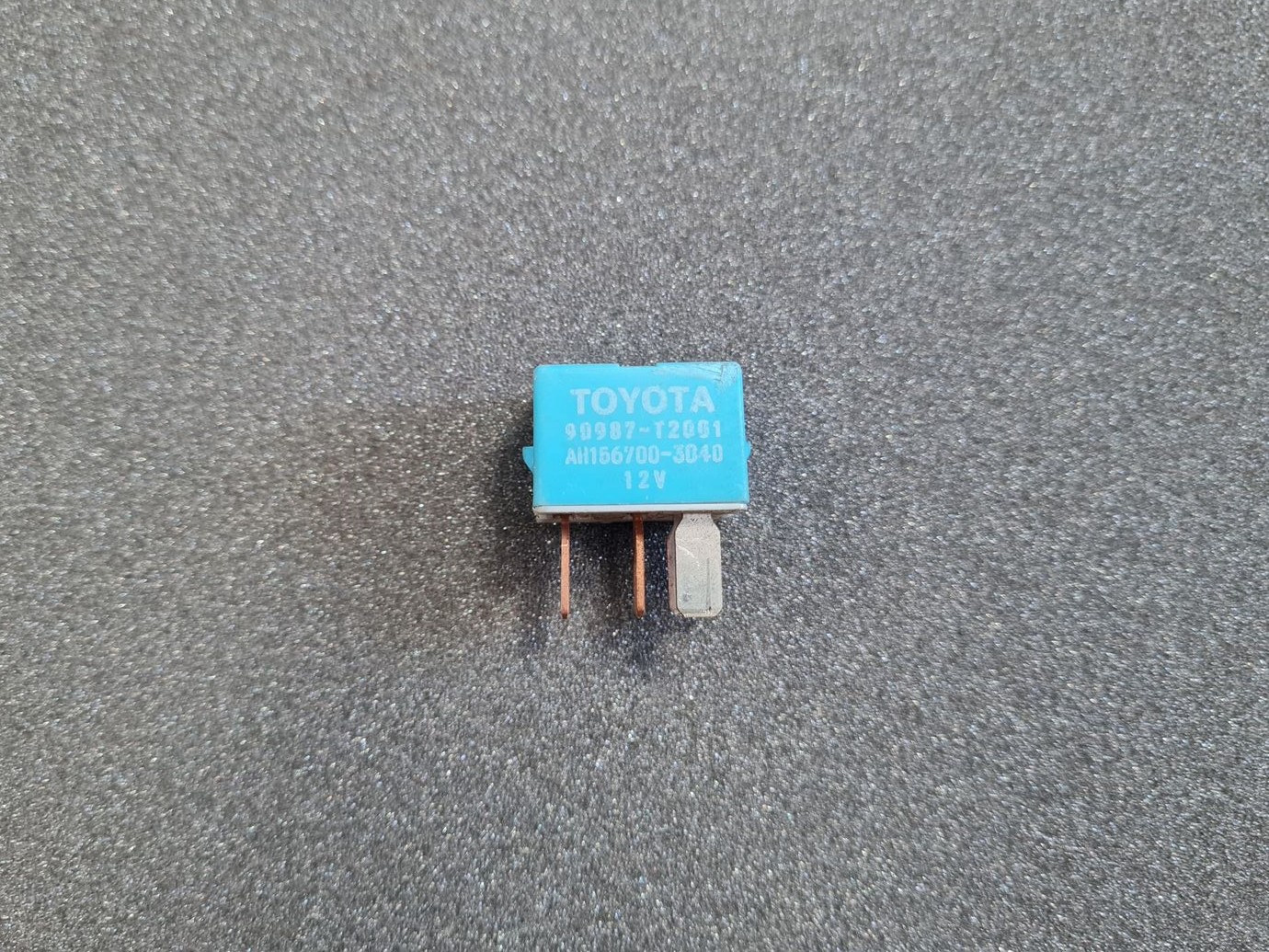 Drošinātāju releja priekš TOYOTA 1 Drošinātāju releja priekš TOYOTA