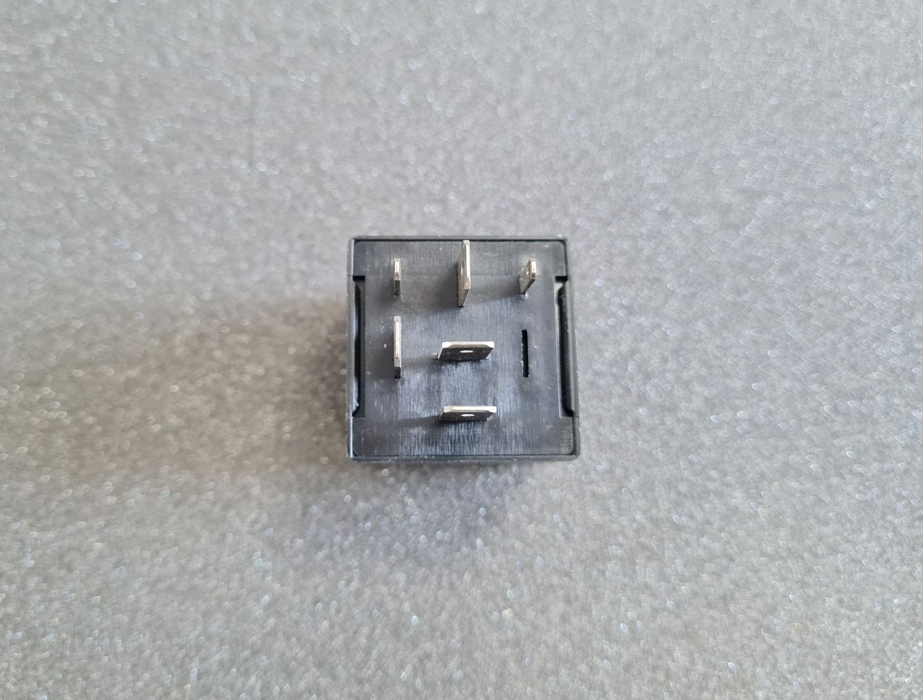 Drošinātāju releja priekš SKODA 2 Drošinātāju releja priekš SKODA