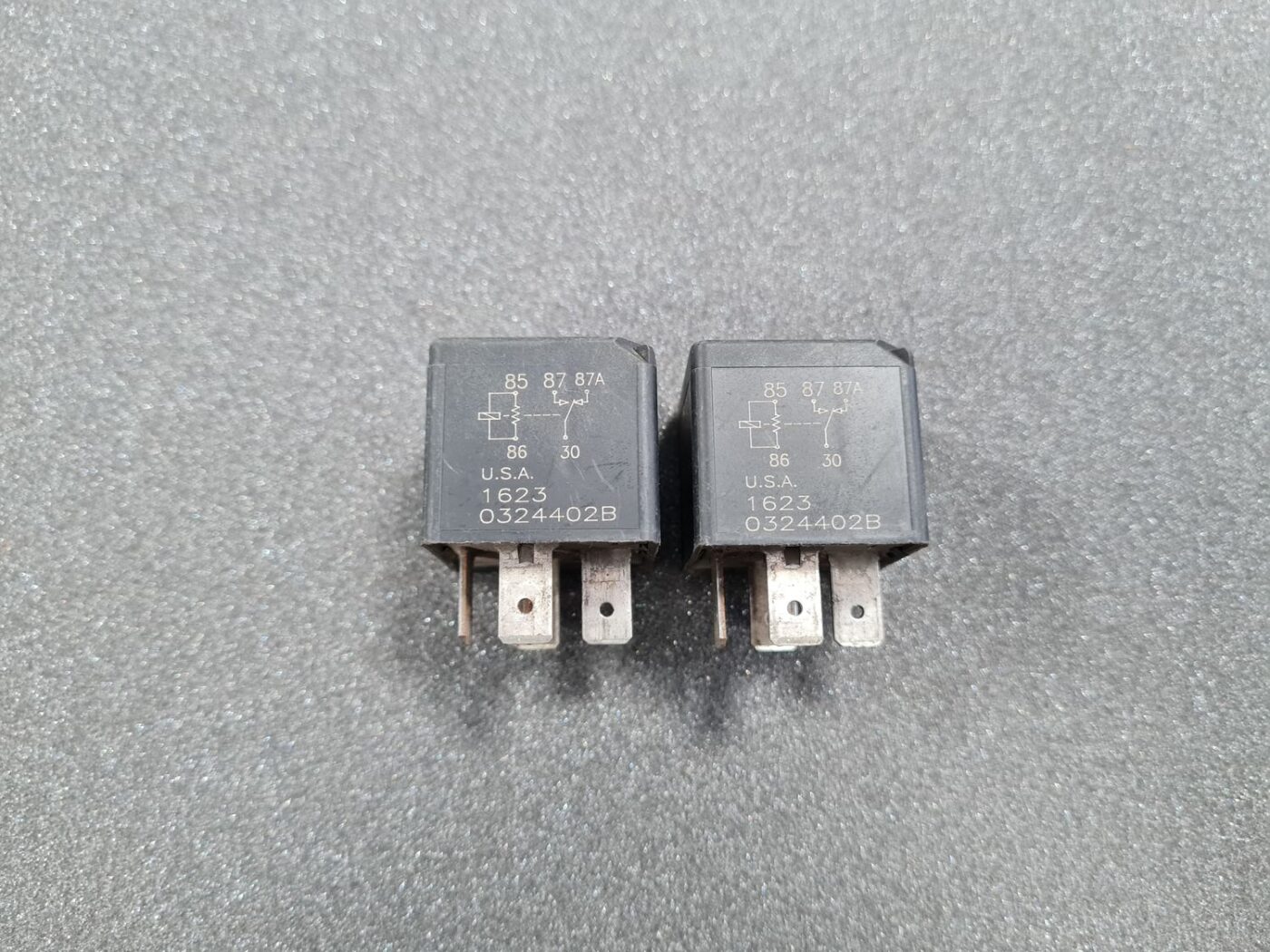 Drošinātāju releja priekš JEEP 1 Drošinātāju releja priekš JEEP