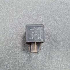 Drošinātāju releja priekš MAZDA