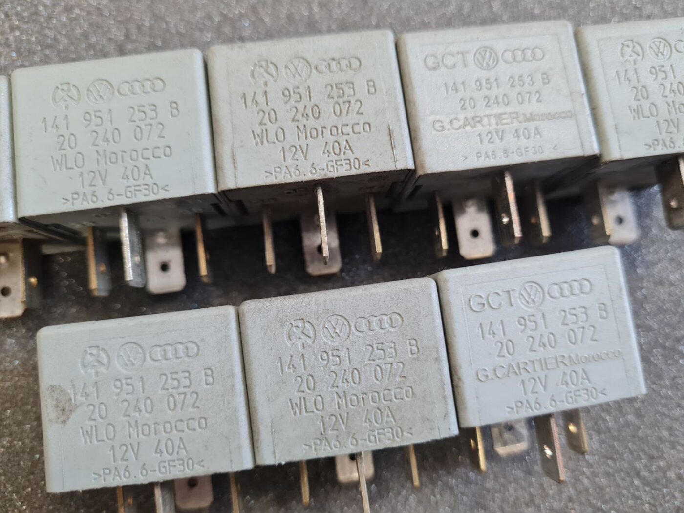 Drošinātāju releja priekš AUDI 2 Drošinātāju releja priekš AUDI