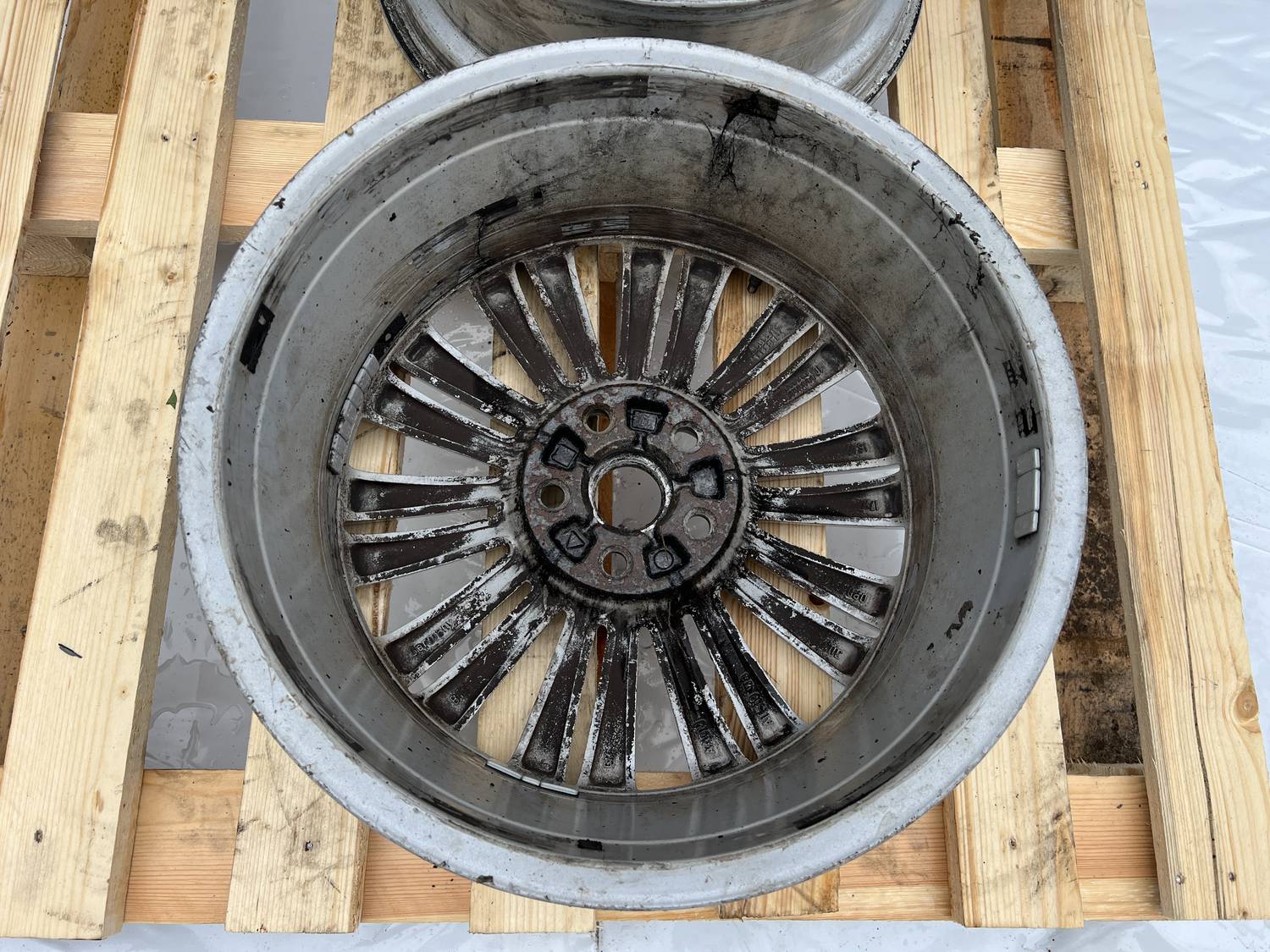 Lietie diski - vieglmetāla (2gab) priekš OPEL ASTRA J 2011