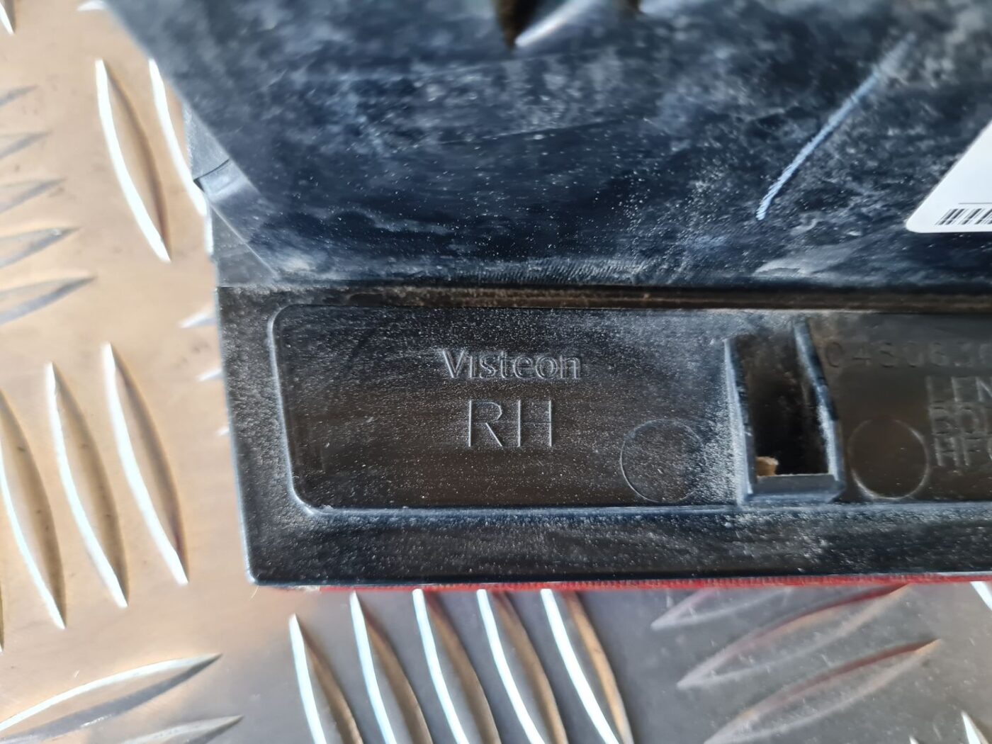 Bagāžnieka vāka labais lukturis priekš DODGE JOURNEY 2010