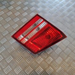 Bagāžnieka vāka kreisais lukturis priekš DODGE JOURNEY 2010