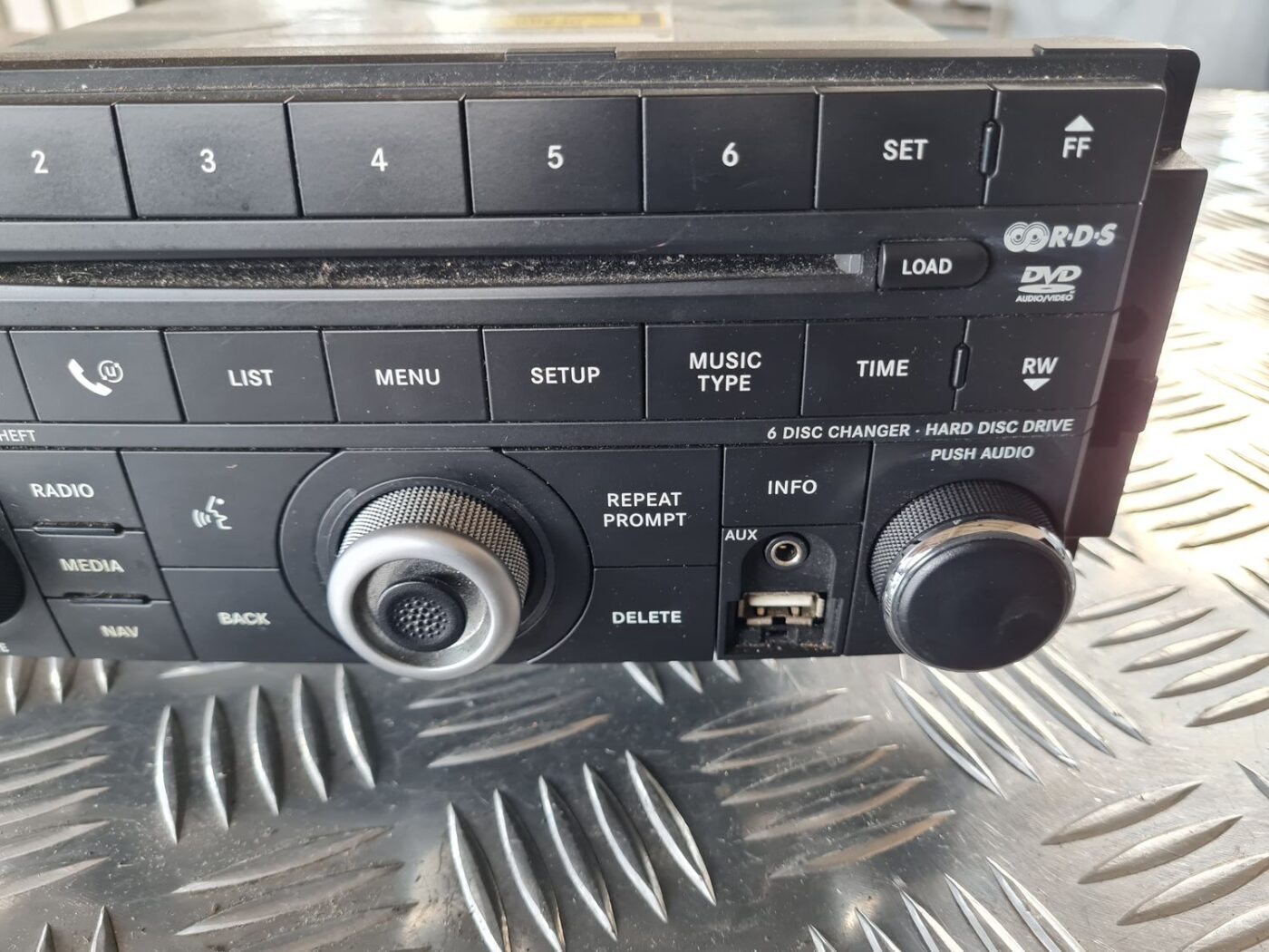 CD/DVD/Navigācijas bloks priekš DODGE JOURNEY 2010 10 CD/DVD/Navigācijas bloks priekš DODGE JOURNEY 2010