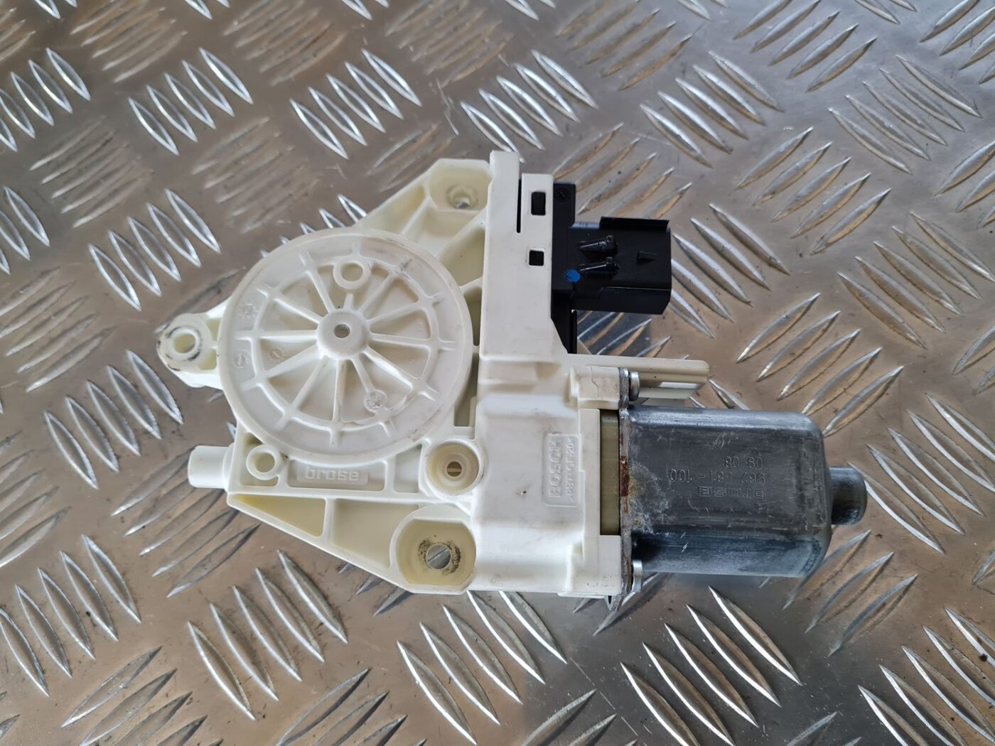 Elektrisko stiklu motors priekš DODGE JOURNEY 2010