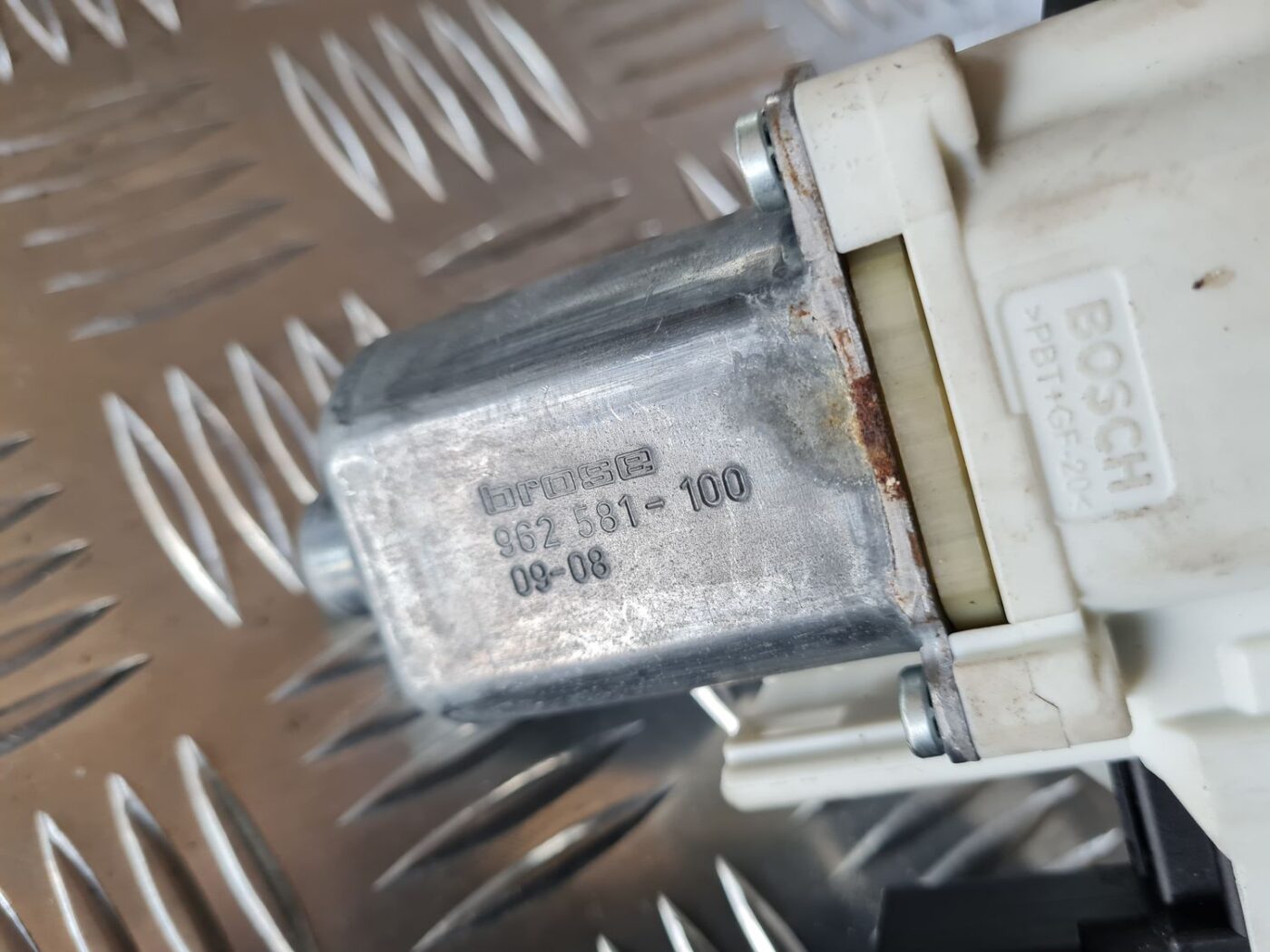 Elektrisko stiklu motors priekš DODGE JOURNEY 2010