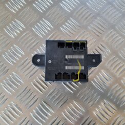 Priekšējo labo durvju vadības bloks priekš DODGE JOURNEY 2010