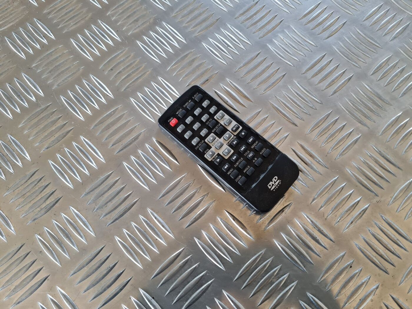 DVD komplekts priekš DODGE JOURNEY 2010 13 DVD komplekts priekš DODGE JOURNEY 2010