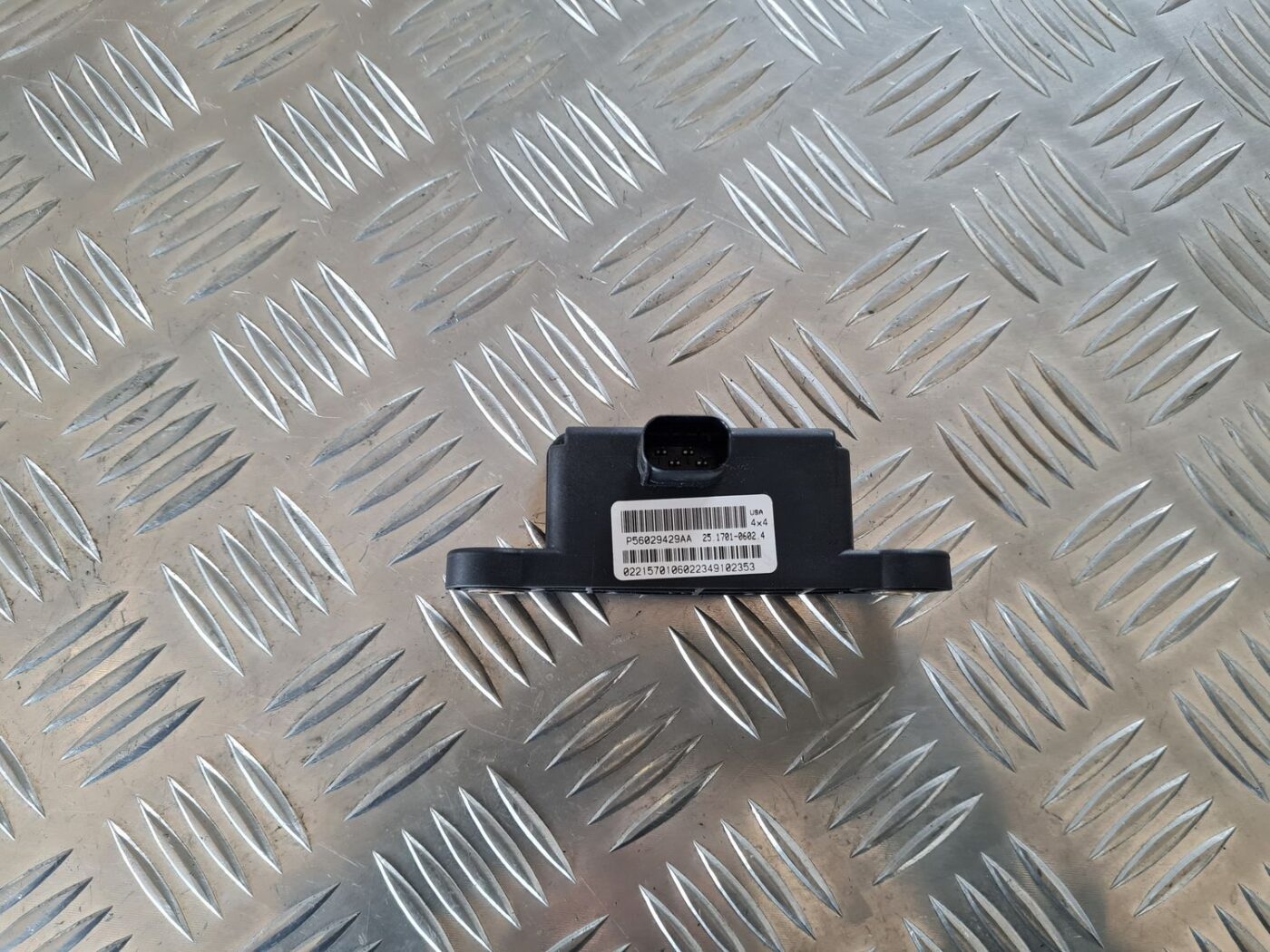 ESP ātruma devējs priekš DODGE JOURNEY 2010 1 ESP ātruma devējs priekš DODGE JOURNEY 2010