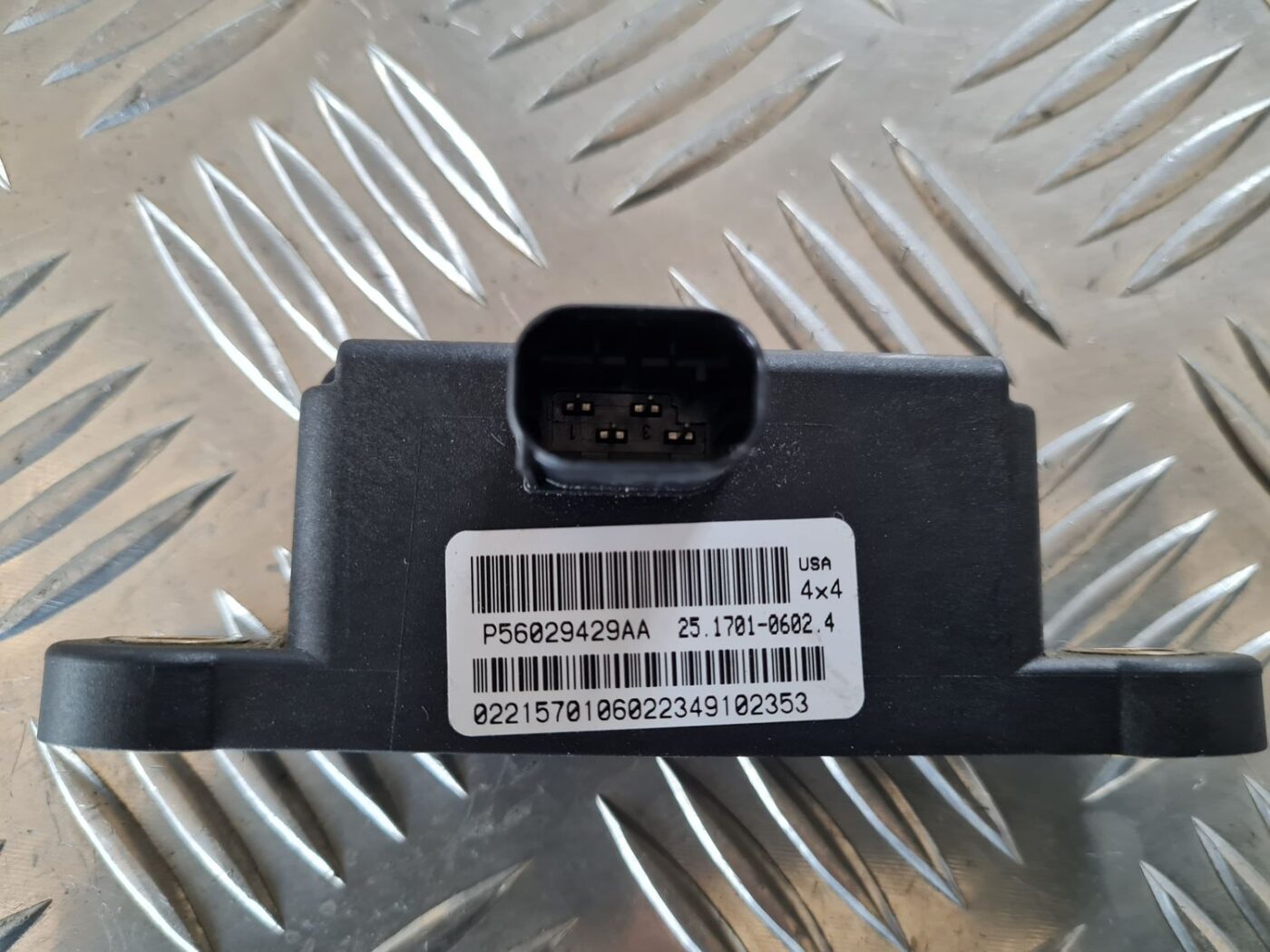 ESP ātruma devējs priekš DODGE JOURNEY 2010 2 ESP ātruma devējs priekš DODGE JOURNEY 2010