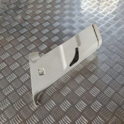 Aizmugurējas salona statnes apdare priekš DODGE JOURNEY 2010