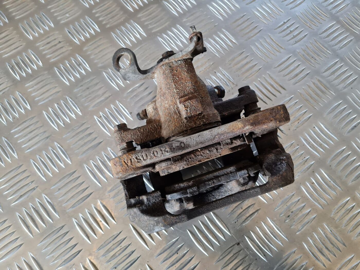 Aizmugurējais labais suports priekš DODGE JOURNEY 2010