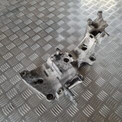 Ģeneratora kronšteins priekš DODGE JOURNEY 2010