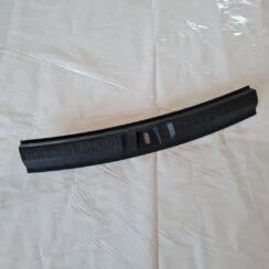 Bagažnieka nodalījuma sliekšņa uzlika priekš DODGE JOURNEY 2010