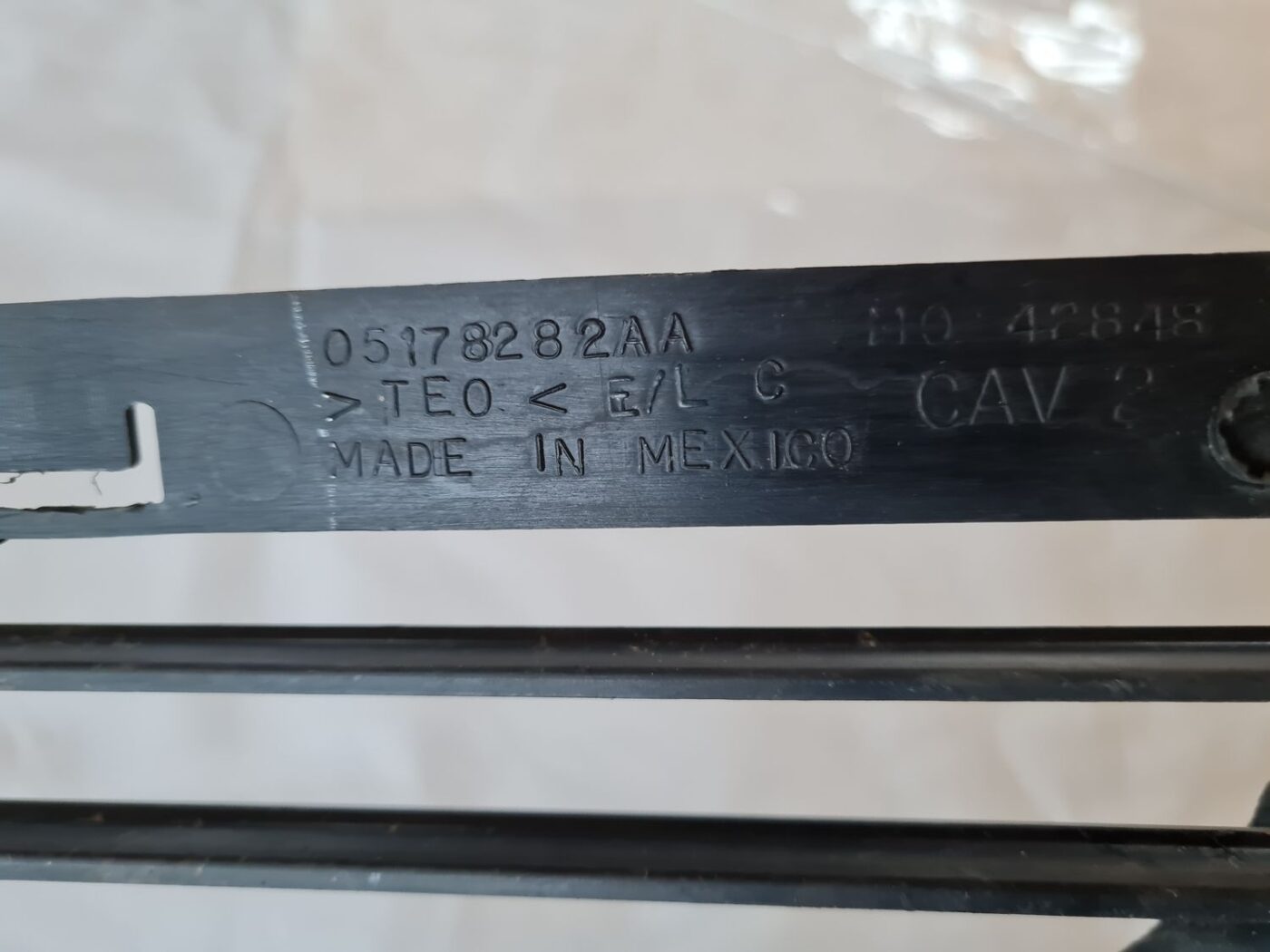 Bufera reste priekš DODGE JOURNEY 2010 3 Bufera reste priekš DODGE JOURNEY 2010