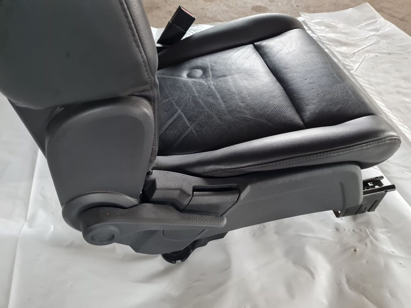 Priekšējais labais sēdeklis priekš DODGE JOURNEY 2010