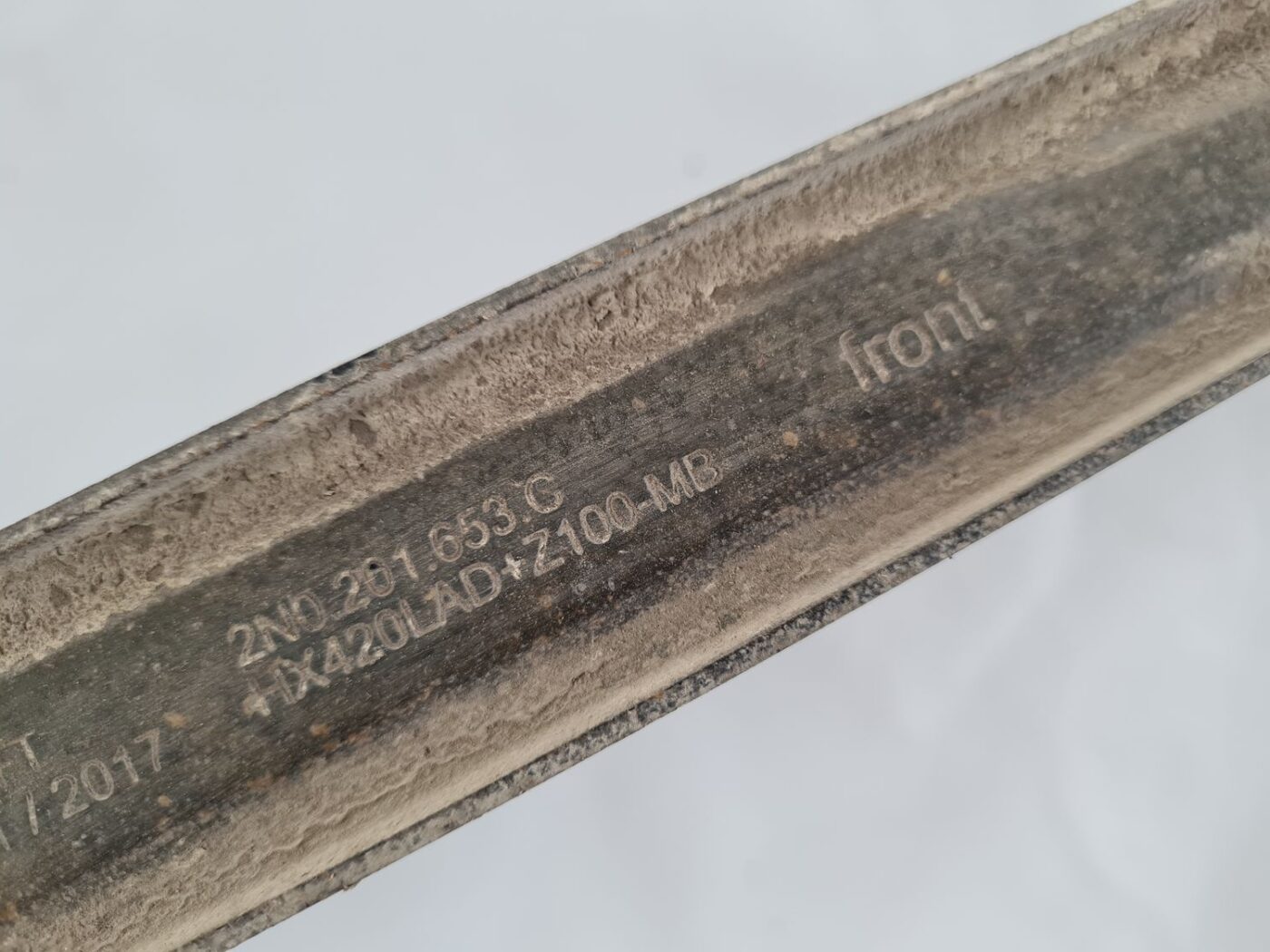 Degvielas tvertnes kronšteins priekš VW CRAFTER 2018