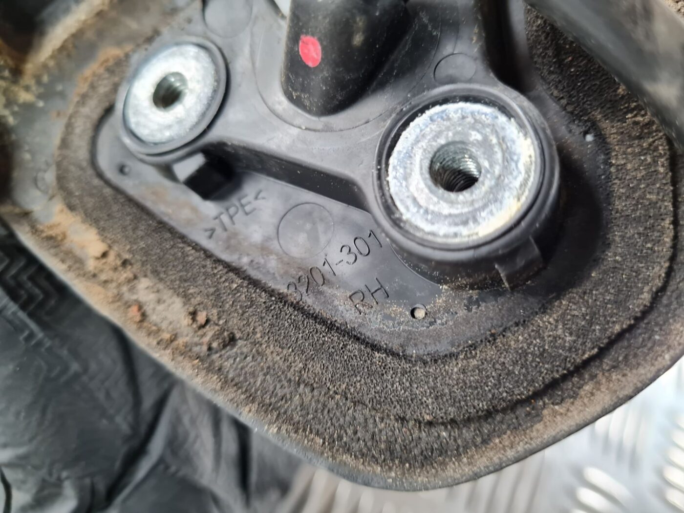 Ārējais spogulis, pa labi priekš TOYOTA AURIS 2007 3 Ārējais spogulis, pa labi priekš TOYOTA AURIS 2007