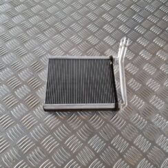 Apsildes sistēmas radiators priekš TOYOTA AURIS 2007