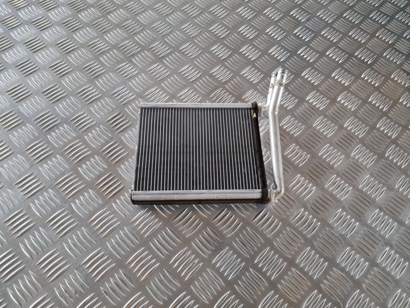 Apsildes sistēmas radiators priekš TOYOTA AURIS 2007 1 Apsildes sistēmas radiators priekš TOYOTA AURIS 2007