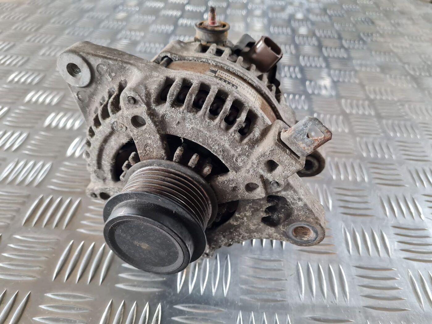 Ģenerators priekš TOYOTA AURIS 2007 7 Ģenerators priekš TOYOTA AURIS 2007