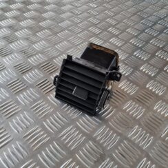 Mērinstrumentu paneļa gaisa vads, pa labi priekš TOYOTA AURIS 2007