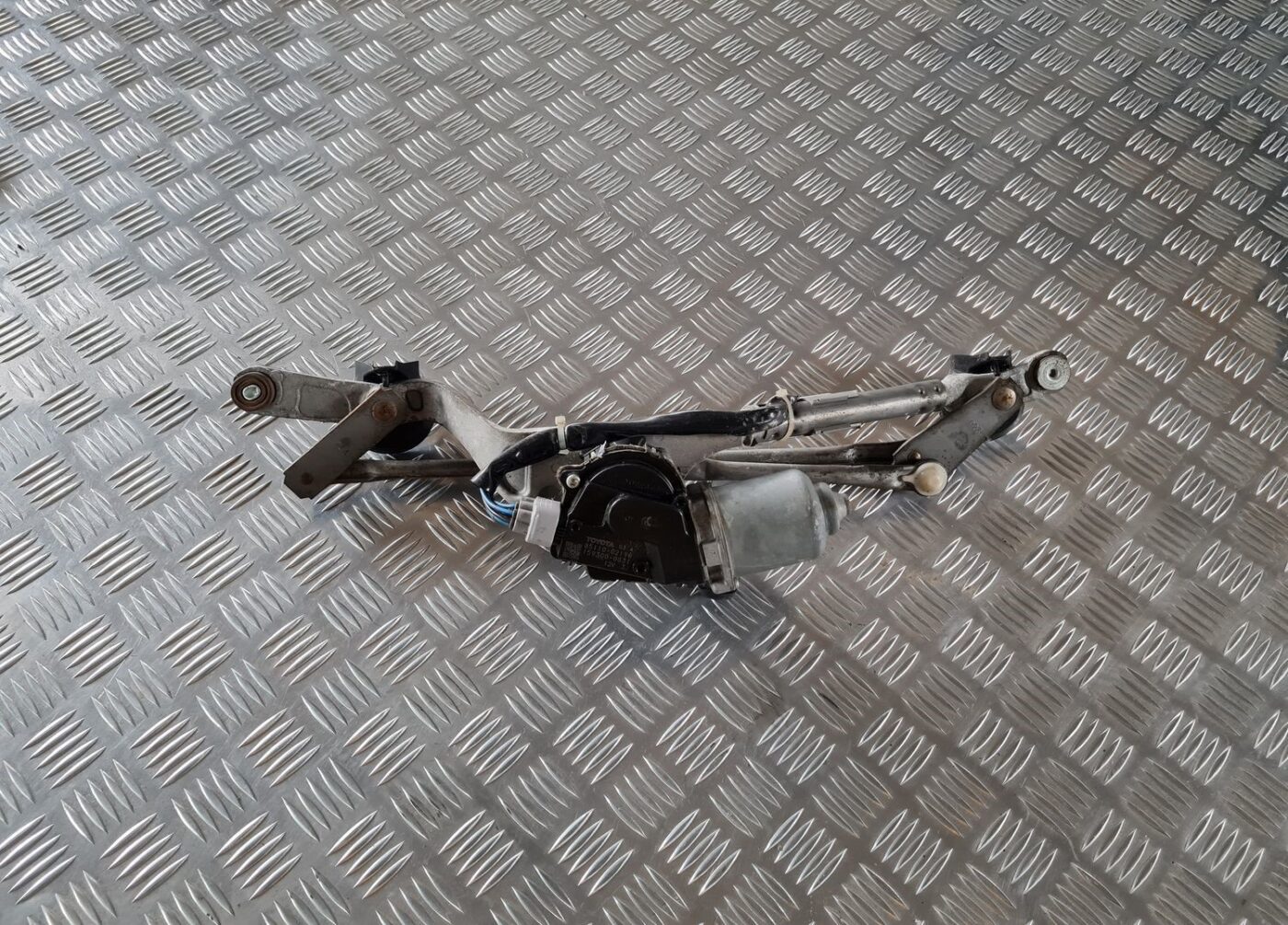 Vējstikla tīrīšanas mehānisms priekš TOYOTA AURIS 2007