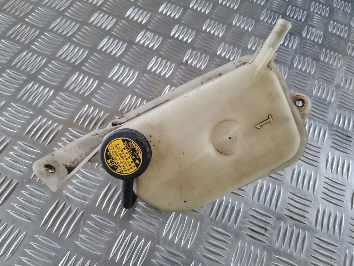 Dzesēšanas šķidruma tvertne priekš TOYOTA AURIS 2007 3 Dzesēšanas šķidruma tvertne priekš TOYOTA AURIS 2007