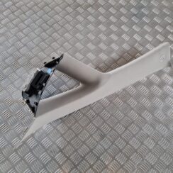 Priekšējas salona statnes apdare priekš TOYOTA AURIS 2007