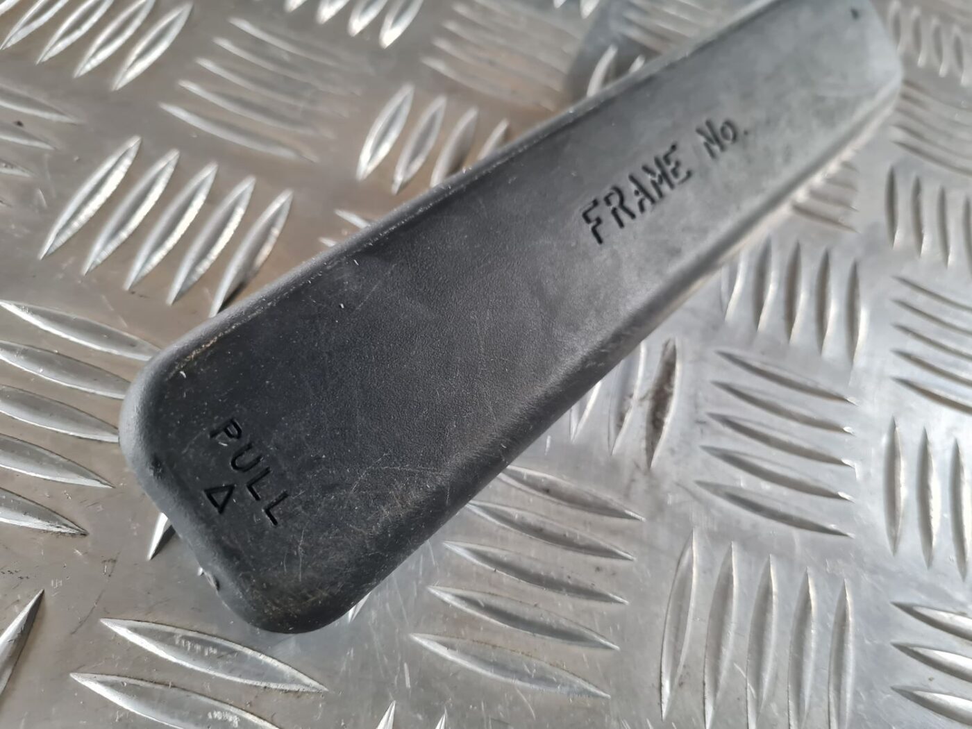 Salona plastmasa priekš TOYOTA AURIS 2007 5 Salona plastmasa priekš TOYOTA AURIS 2007