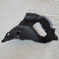 Bagāžnieka nodalījuma sānu apdare priekš TOYOTA AURIS 2007