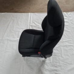 Priekšējais labais sēdeklis priekš TOYOTA AURIS 2007