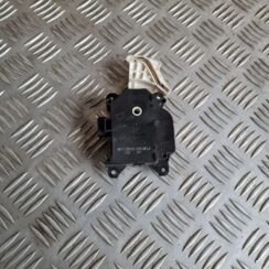 Apsildes sistēmas aktuators priekš TOYOTA AURIS 2007