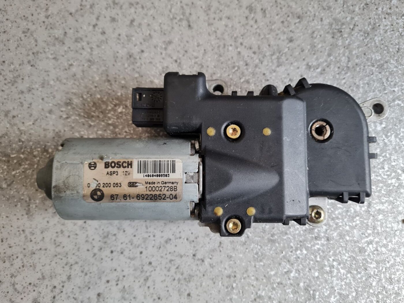 Lūka motors priekš BMW 525 E60 2006 BLACK 2 Lūka motors priekš BMW 525 E60 2006 BLACK